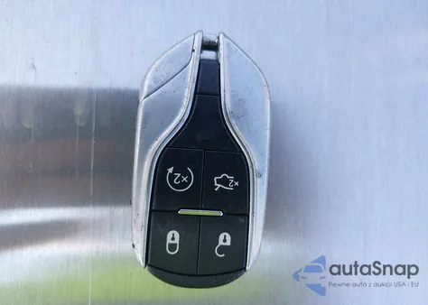 2021 Maserati Ghibli S Q4 from USA, damaged, VIN ZAM57YTA8M1369138